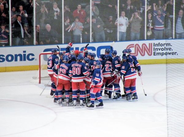 Rangers Celebrate a Playoff Berth