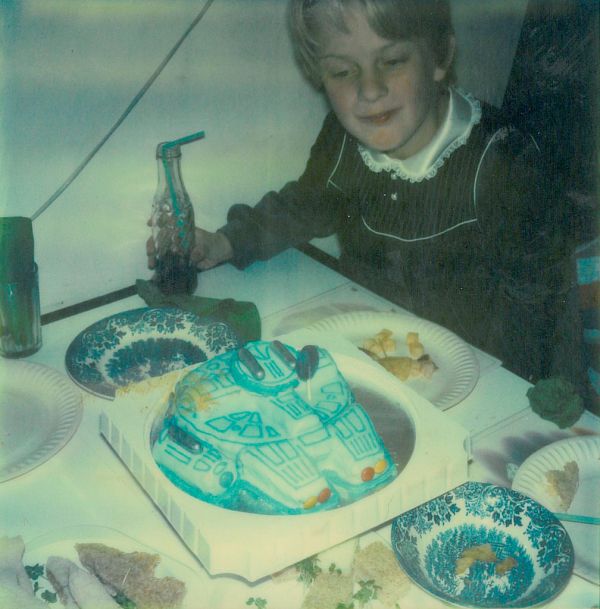 Millennium Falcon Birthday Cake