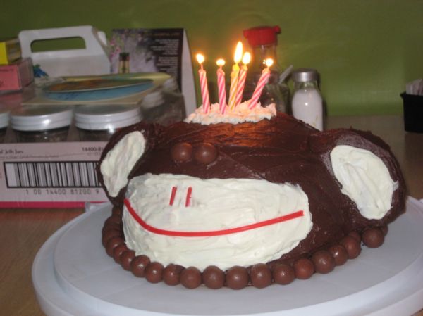 Monkey birthday cake!