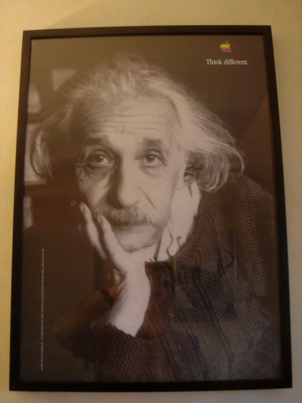 Affiche 'Think different' (Einstein)