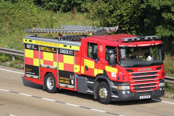 WP15OYB HERTFORDSHIRE FIRE & RESCUE