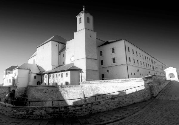 brno castle b&w