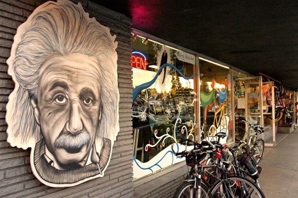 Einstein's Bike Shop, the transportation of intellectuals, Santa Cruz, California, USA