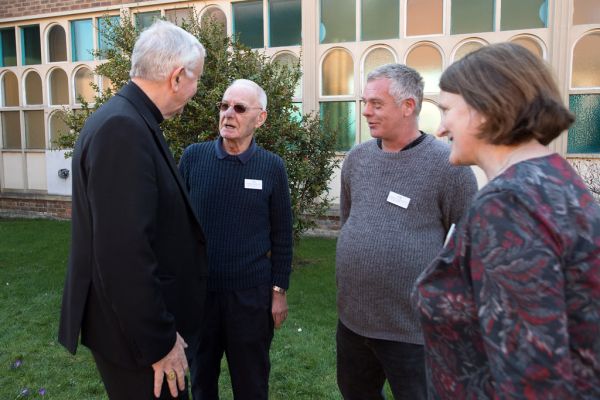 Cardinal Nichols launches Lenten Appeal on food poverty at Borehamwood Foodbank