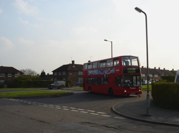 292 at Borehamwood, Rossington Avenue