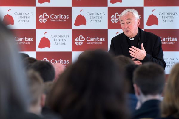 Cardinal Nichols launches Lenten Appeal on food poverty at Borehamwood Foodbank