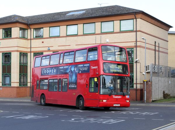 London Sovereign VLP21 (PJ53OUU) at Elstree & Borehamwood