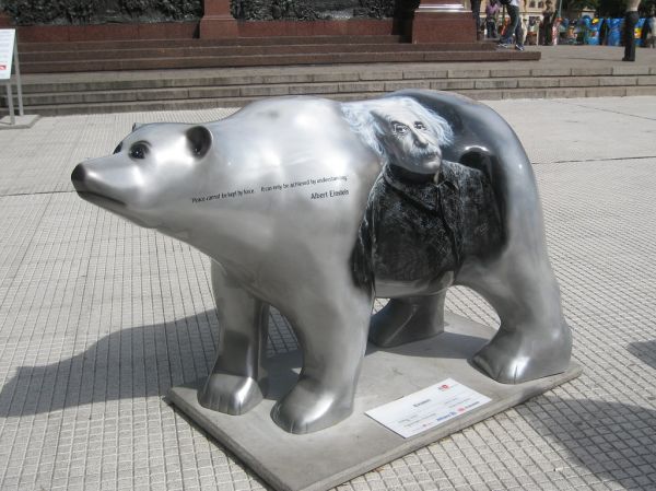 United Buddy Bear - Albert Einstein