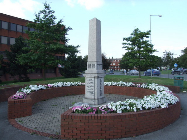 War Memorial Borehamwood - geograph.org.uk - 548830