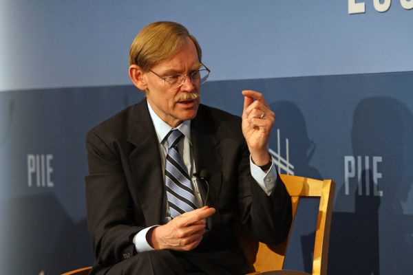 World Bank President Zoellick speaks at Peterson Institute of International Economics about the lessons from instability in the Middle East