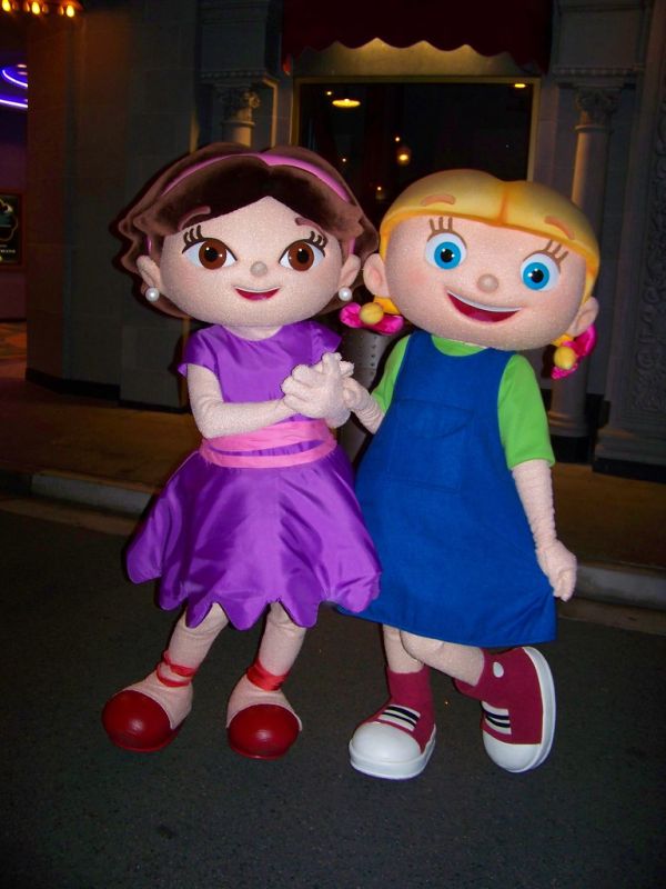 June and Annie from The Little Einsteins play at Mickey's Trick-Or-Treat Party