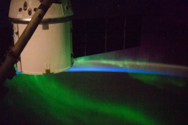 Aurora Australis Over Indian Ocean (NASA, International Space Station, 04/26/14)