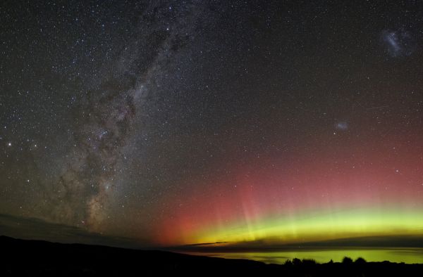 Aurora Australis & Milky Way (new version)
