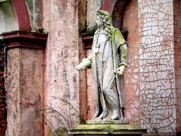Sir Robert Clayton (outside St. Thomas' Hospital, London)