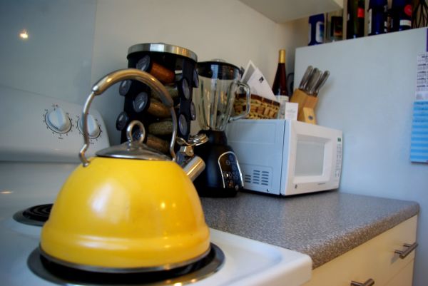 Urbane Residents / Center / Studio / Natalie