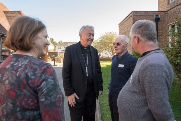 Cardinal Nichols launches Lenten Appeal on food poverty at Borehamwood Foodbank