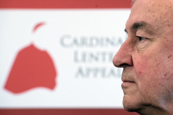 Cardinal Nichols launches Lenten Appeal on food poverty at Borehamwood Foodbank