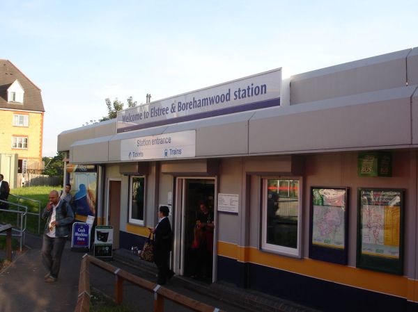 Elstree & Borehamwood Station