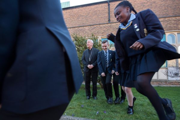 Cardinal Nichols launches Lenten Appeal on food poverty at Borehamwood Foodbank