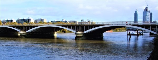 Grosvenor Railway Bridge Over The Thames (Looking Downstream) - London.