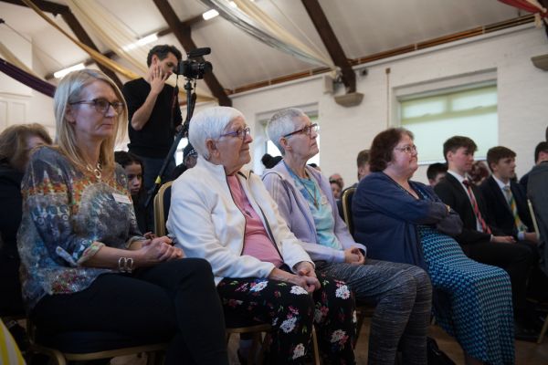 Cardinal Nichols launches Lenten Appeal on food poverty at Borehamwood Foodbank