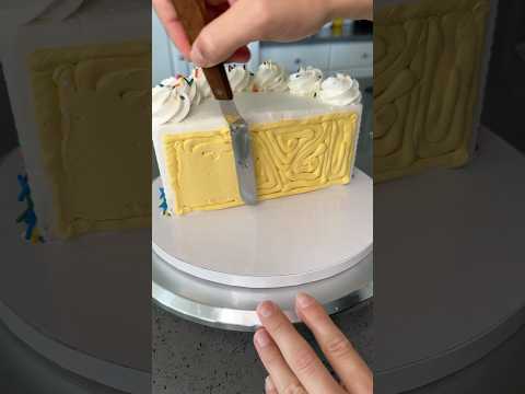 A half birthday cake! 🎂😚 #cakedecorating #birthday #shorts