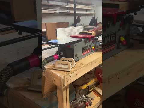 this underrated bench top jointer from @kingcanadatool is unreal!