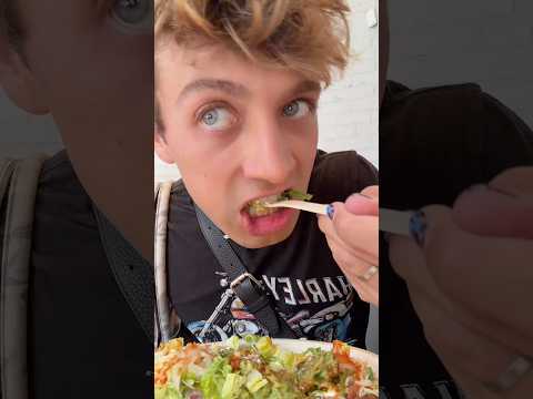 trying chipotle in london #sheadurazzo #london